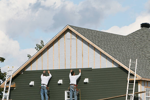 Professional Emergency Siding Repair technician working in Edgewood, MD